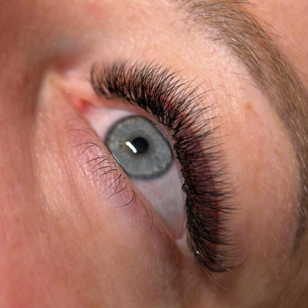 Wimpern & Augenbrauen Beauty and Ink by Sabrina in Kuddewörde